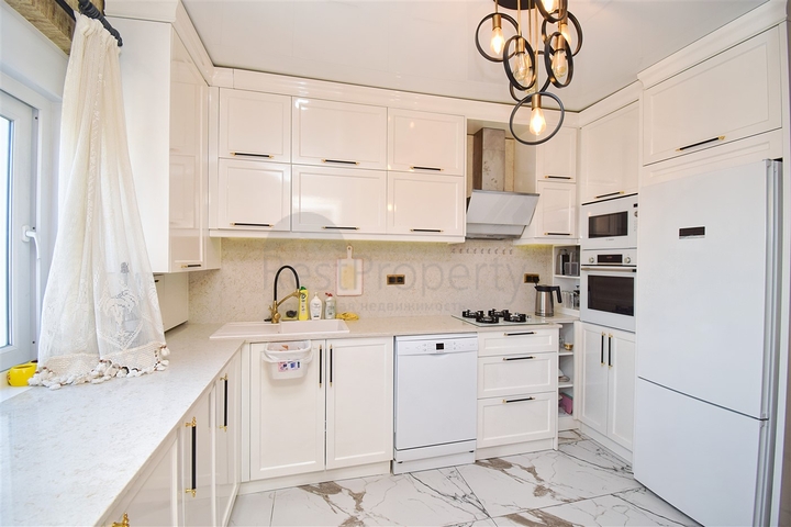 A 3+1 apartment in the Gursu - Antalya neighborhood 