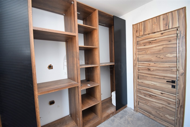 7+1 villa in Doshemealti - Antalya area 