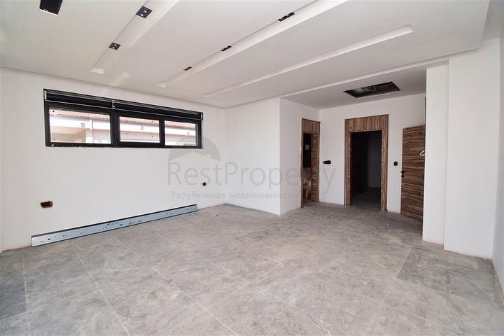 7+1 villa in Doshemealti - Antalya area 