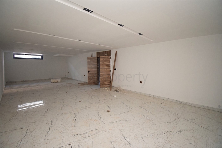 7+1 villa in Doshemealti - Antalya area 