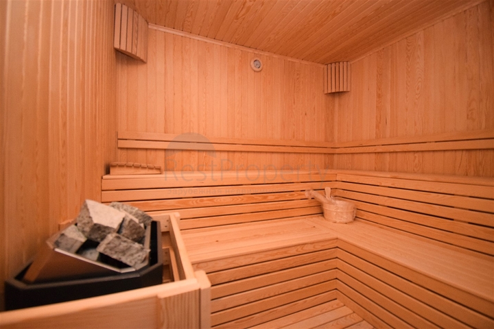 7+1 villa in Doshemealti - Antalya area 