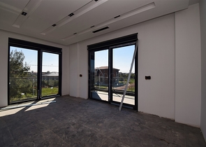 7+1 villa in Doshemealti - Antalya area 