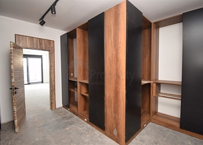 7+1 villa in Doshemealti - Antalya area 