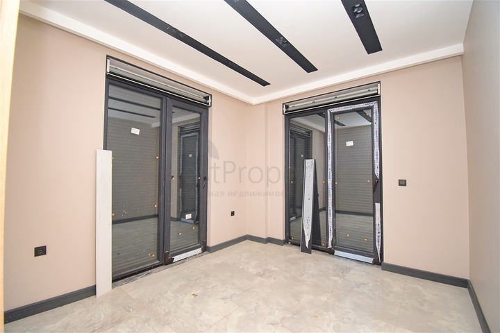 5+1 villa in Doshemealti - Antalya area 