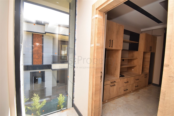 5+1 villa in Doshemealti - Antalya area 