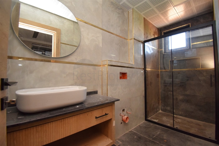 5+1 villa in Doshemealti - Antalya area 