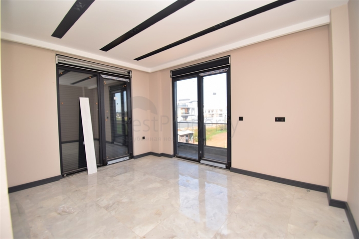 5+1 villa in Doshemealti - Antalya area 