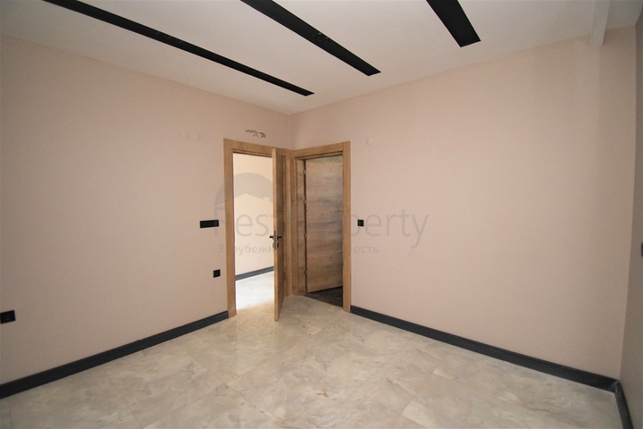 5+1 villa in Doshemealti - Antalya area 