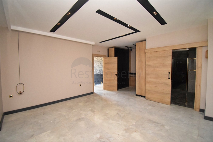 5+1 villa in Doshemealti - Antalya area 