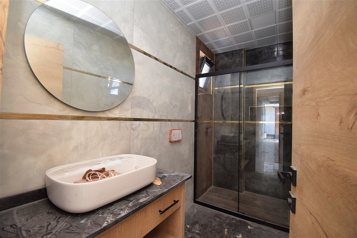 5+1 villa in Doshemealti - Antalya area 