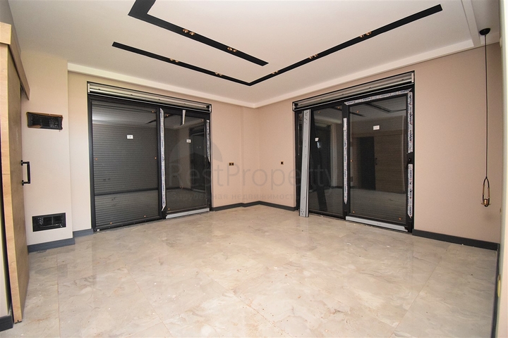 5+1 villa in Doshemealti - Antalya area 