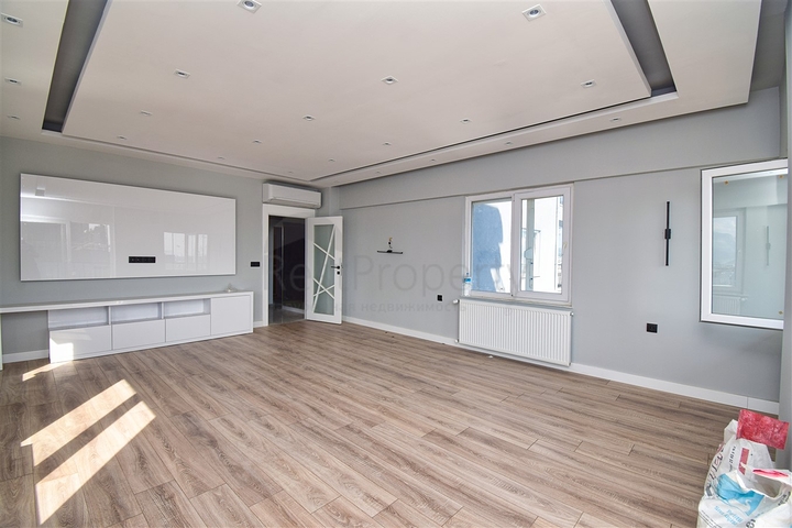 3+1 apartment in Altinkum - Antalya neighborhood 