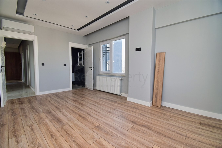 3+1 apartment in Altinkum - Antalya neighborhood 