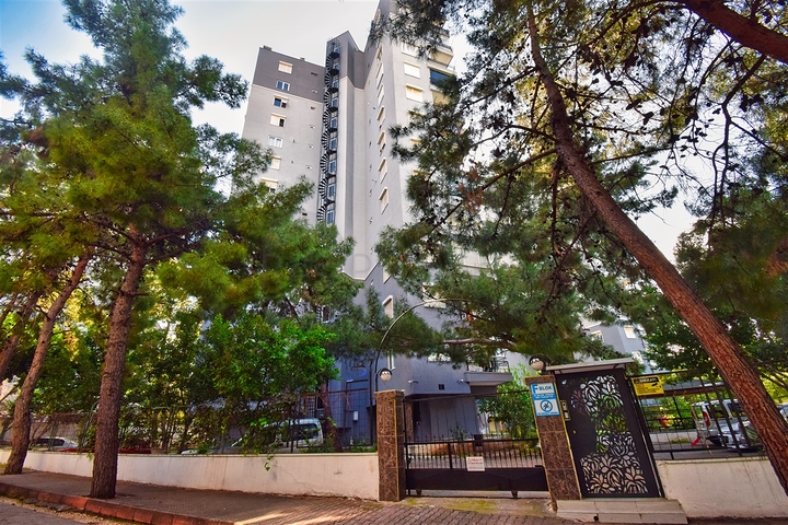 3+1 apartment in Altinkum - Antalya neighborhood 