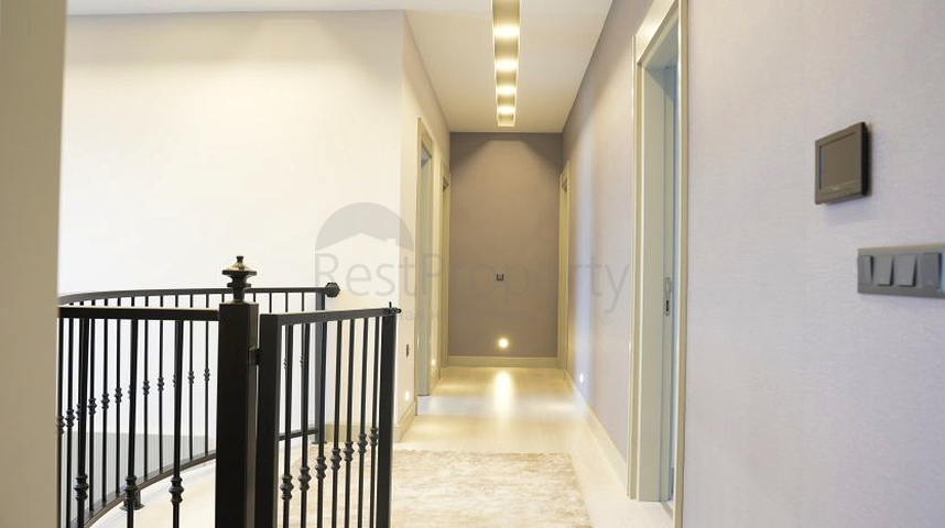 5+1 villa in Doshemealti - Antalya area 