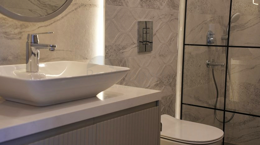 5+1 villa in Doshemealti - Antalya area 