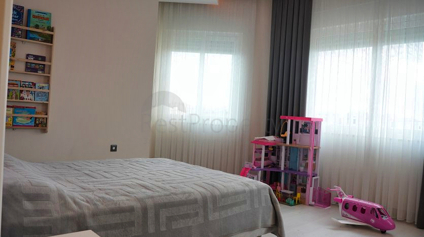 5+1 villa in Doshemealti - Antalya area 