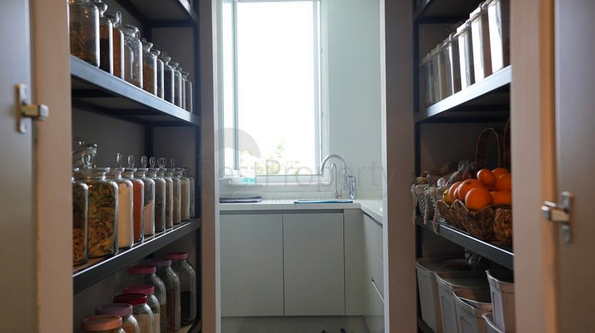 5+1 villa in Doshemealti - Antalya area 