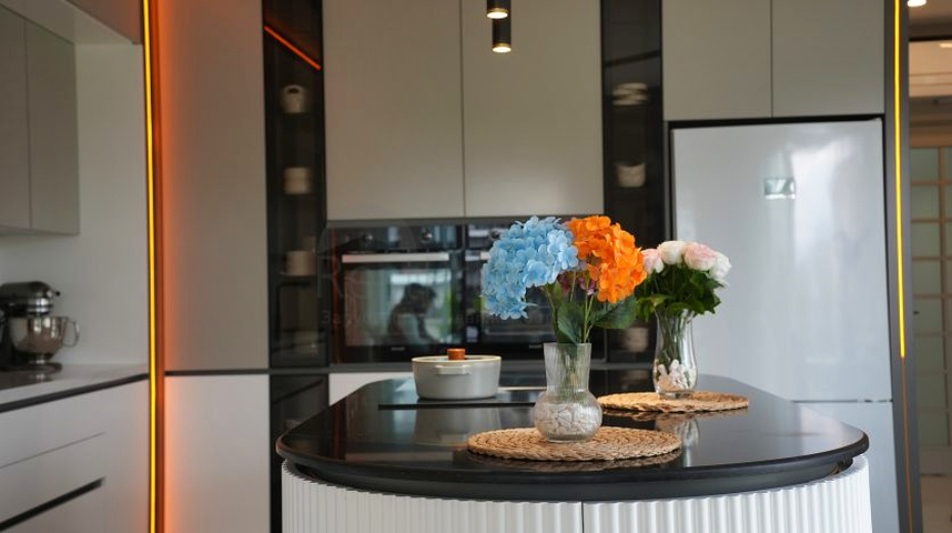 5+1 villa in Doshemealti - Antalya area 