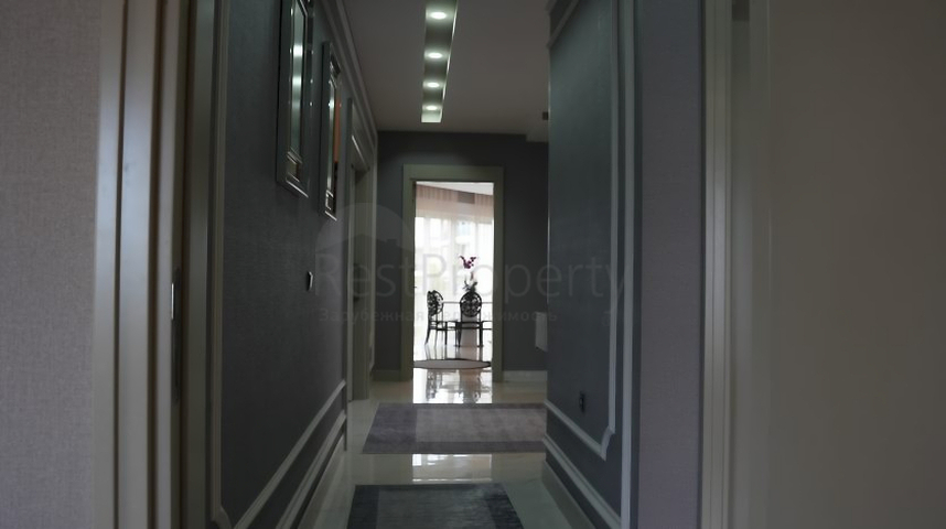 5+1 villa in Doshemealti - Antalya area 