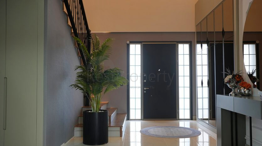 5+1 villa in Doshemealti - Antalya area 