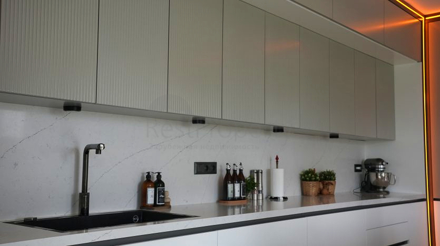 5+1 villa in Doshemealti - Antalya area 