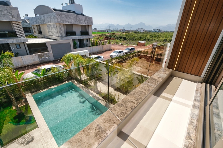 4+2 villa in Altinkale - Antalya neighborhood 
