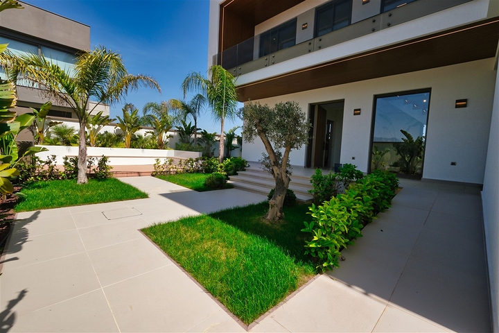 4+2 villa in Altinkale - Antalya neighborhood 