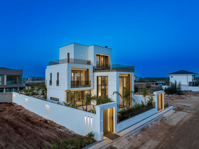 4+2 villa in Altinkale - Antalya neighborhood 