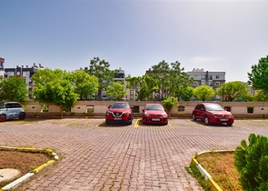 A 3+1 apartment in the Kyzyltoprak - Antalya neighborhood 