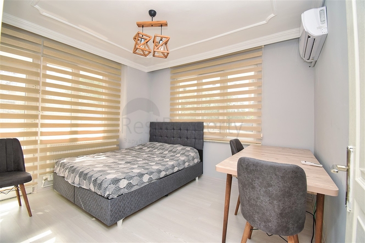 A 2+1 apartment in the Konuksever -Antalya neighborhood