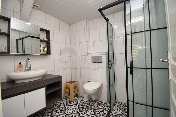 A 2+1 apartment in the Konuksever -Antalya neighborhood