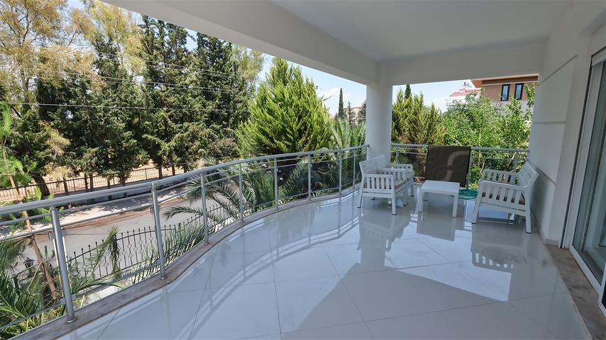 4+1 villa in Doshemealti - Antalya area 