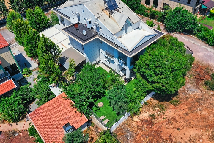 4+1 villa in Doshemealti - Antalya area 
