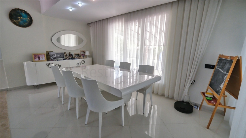 4+1 villa in Doshemealti - Antalya area 
