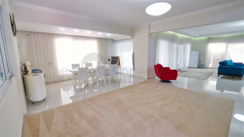 4+1 villa in Doshemealti - Antalya area 