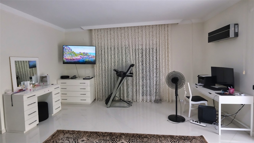 4+1 villa in Doshemealti - Antalya area 