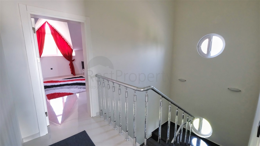 4+1 villa in Doshemealti - Antalya area 