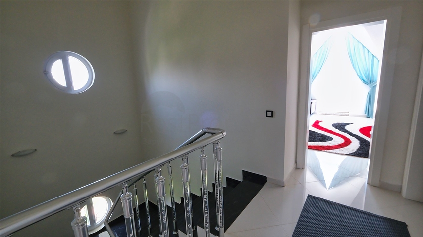 4+1 villa in Doshemealti - Antalya area 