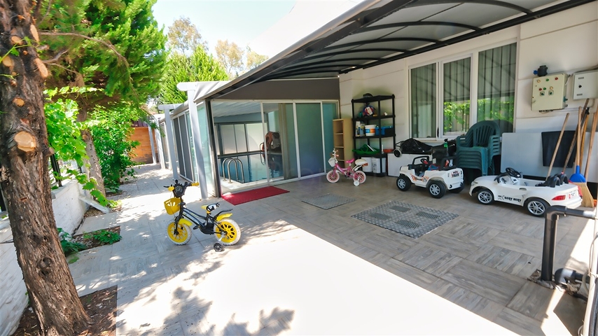 4+1 villa in Doshemealti - Antalya area 