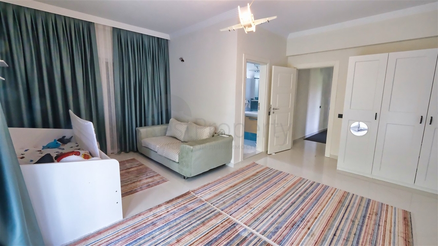 4+1 villa in Doshemealti - Antalya area 