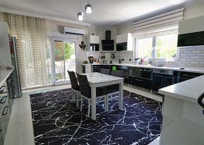 4+1 villa in Doshemealti - Antalya area 