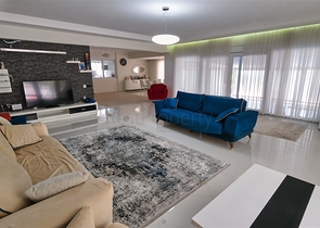 4+1 villa in Doshemealti - Antalya area 