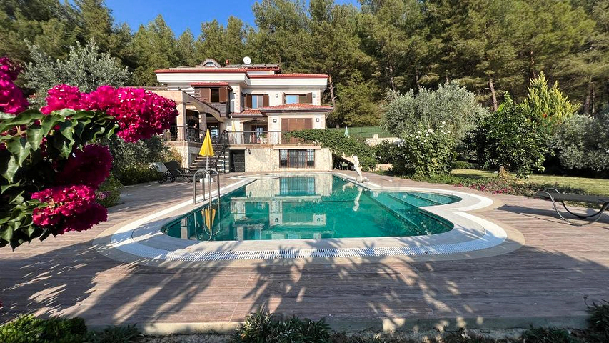 7+1 villa in Fethiye - Antalya area 