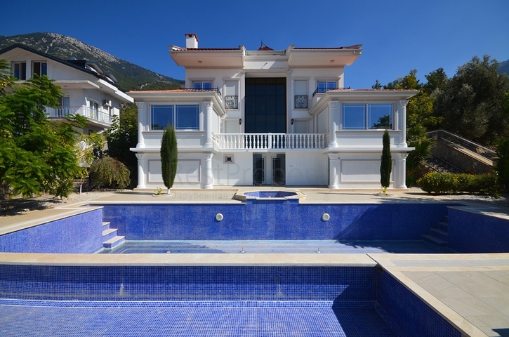 5+1 villa in Fethiye - Antalya area 