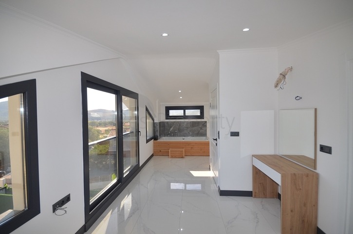 New 3+1 Villa in Fethiye from Owner, 170 m²