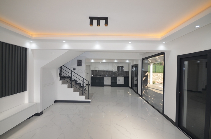 New 3+1 Villa in Fethiye from Owner, 170 m²
