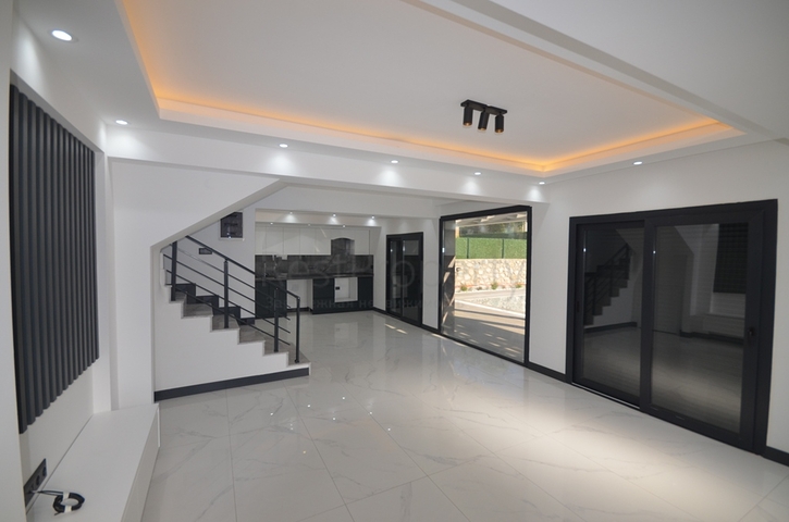 New 3+1 Villa in Fethiye from Owner, 170 m²