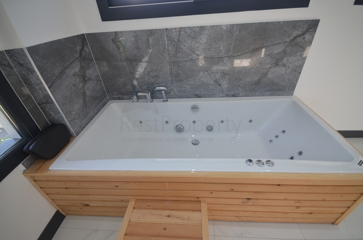 New 3+1 Villa in Fethiye from Owner, 170 m²