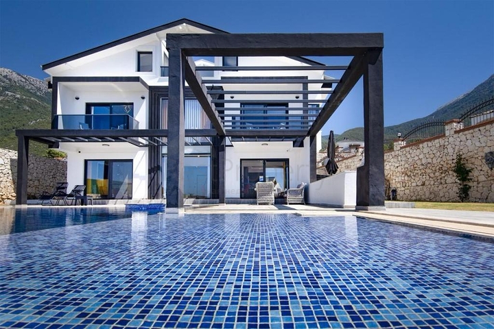 6+1 villa in Fethiye - Antalya area 